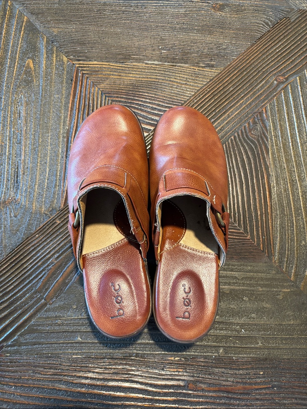 boc Women's Brown Leather Slip-On Mules